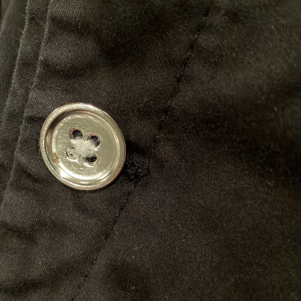 Preloved intro casual elegance Stretch shorts with 2 buttons on front pockets ❤️ - Picture 7 of 8